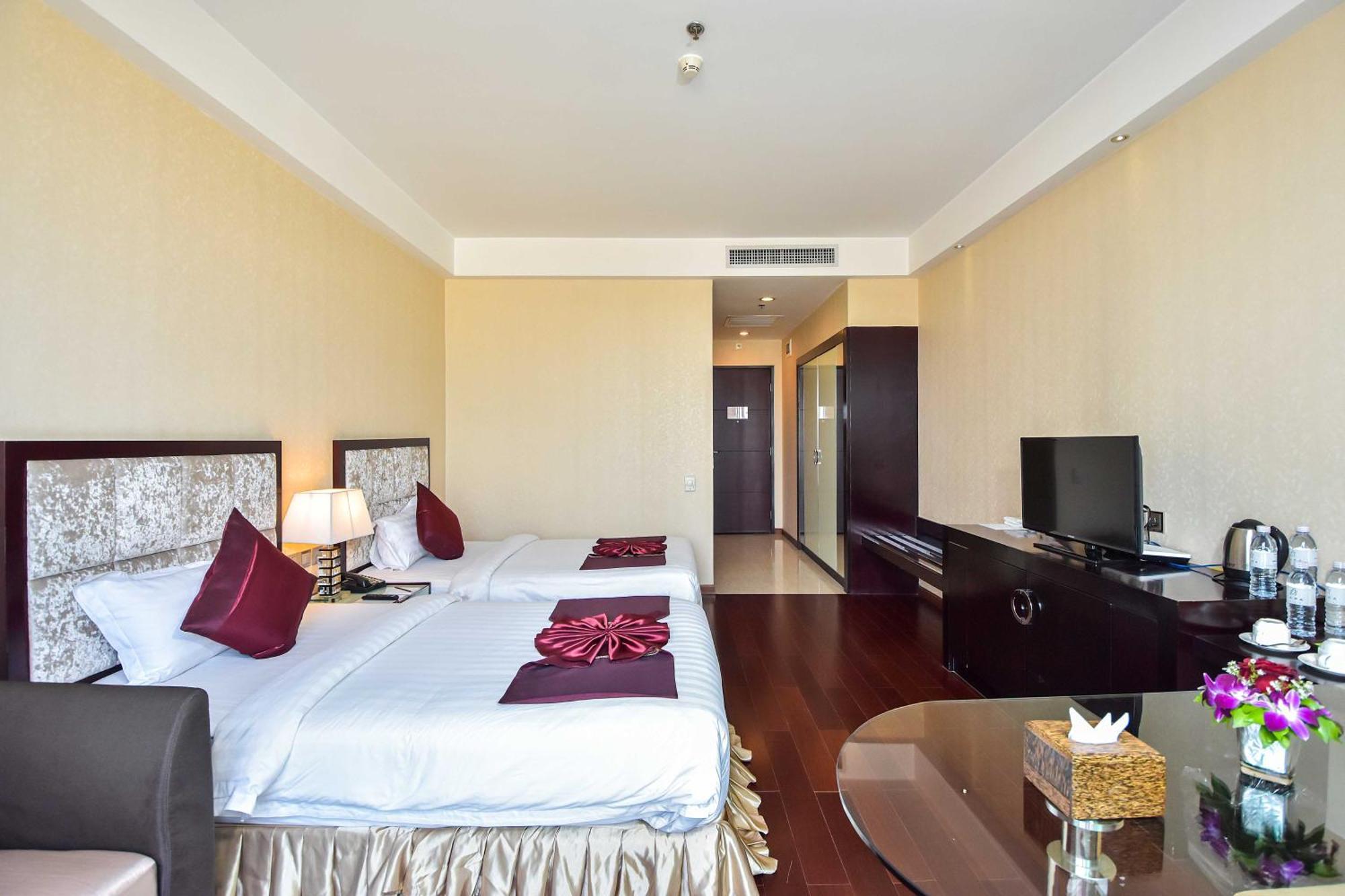 Dara Airport Hotel Phnom Penh Exterior photo