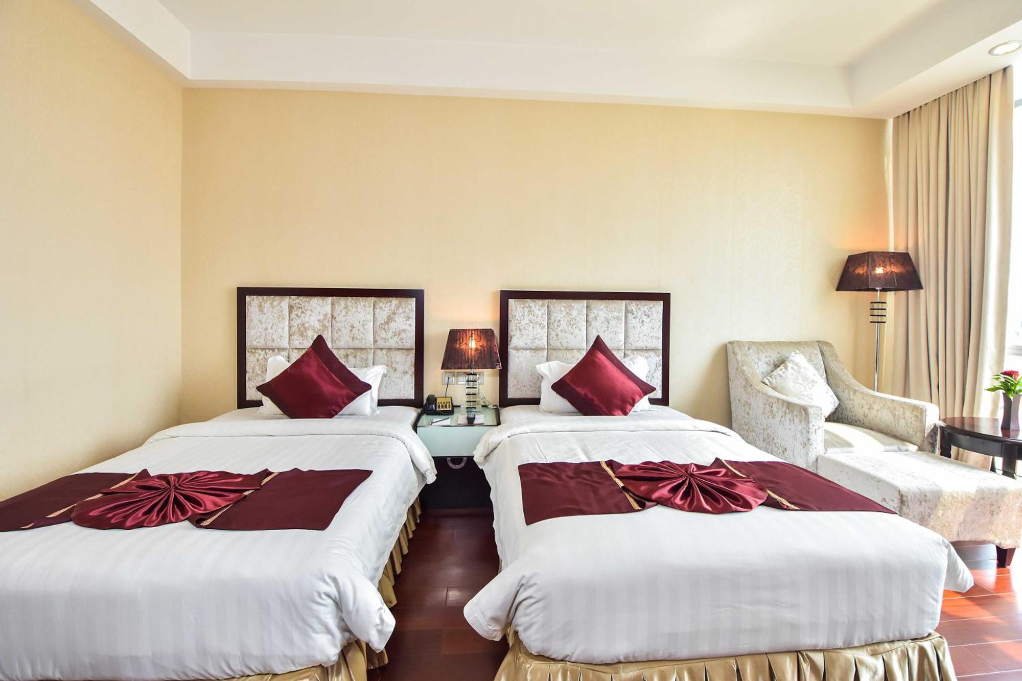 Dara Airport Hotel Phnom Penh Exterior photo